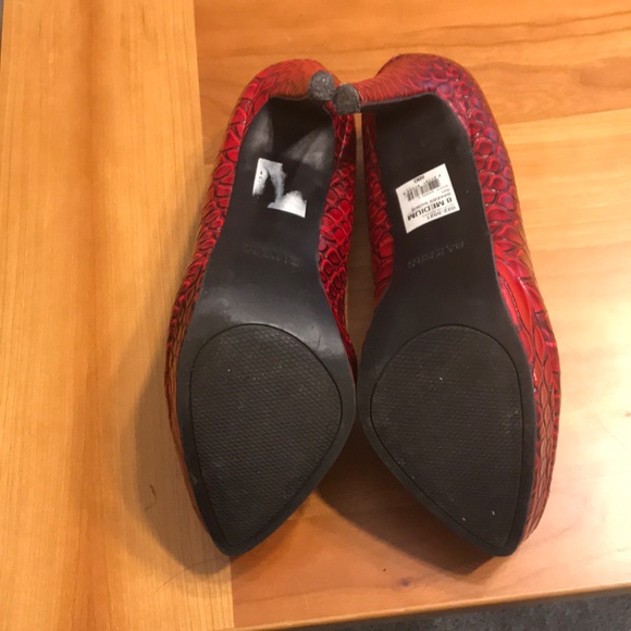 Red heels - Picture 6 of 6